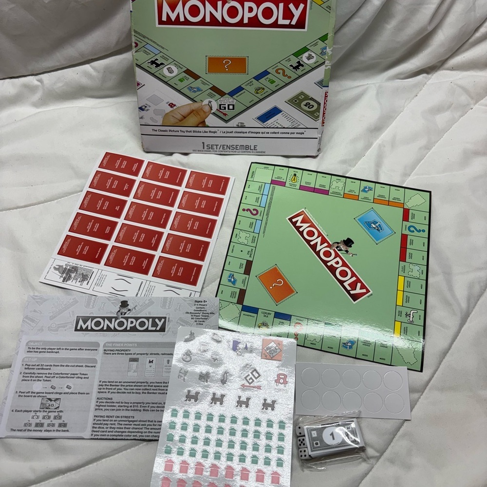 Colorforms Mini MONOPOLY Hasbro Board Game - Picture 3 of 5